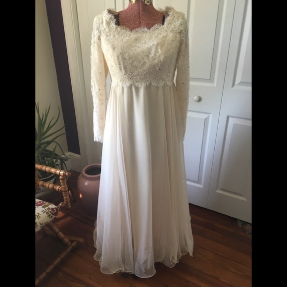Rose Taft evening/wedding gown - Picture 3 of 8